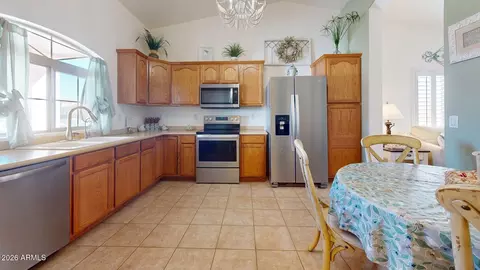 Kitchen - 2101 S Meridian Rd #431, Apache Junction, AZ 85120 photo 4 of 5