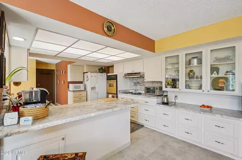 9843 W Wrangler Dr, Sun City, AZ 85373