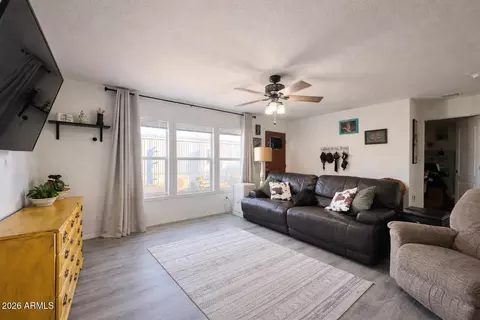 2046 S Mariposa Rd, Apache Junction, AZ 85119 photo 3