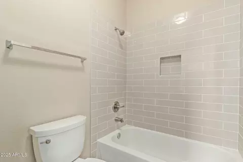 Bath - 434 E Sheffield Ave, Gilbert, AZ 85296 photo 4 of 4