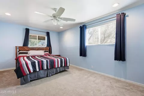 Bedroom - 3223 E Weldon Ave, Phoenix, AZ 85018 photo 1 of 7