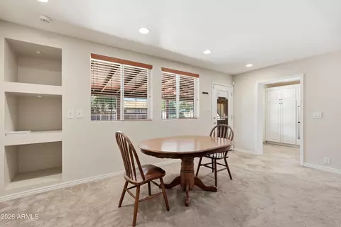 Dining - 3223 E Weldon Ave, Phoenix, AZ 85018 photo 2 of 2