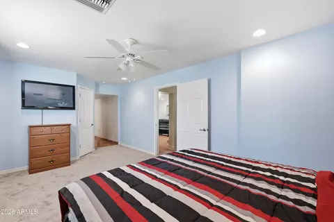 Bedroom - 3223 E Weldon Ave, Phoenix, AZ 85018 photo 3 of 7