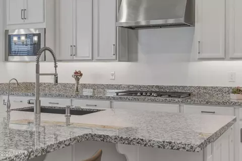 Kitchen - 3407 E Valencia Dr, Phoenix, AZ 85042 photo 4 of 5