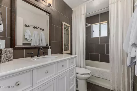 Bath - 5634 E Dodge St, Mesa, AZ 85205 photo 1 of 1