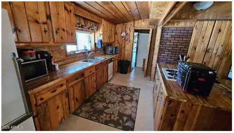Kitchen - 84 W Haught Rd, Payson, AZ 85541 photo 6 of 6