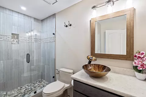 Bath - 6026 E Vermillion Cir, Mesa, AZ 85215 photo 1 of 4