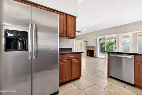 Kitchen - 919 N Starling Dr, Gilbert, AZ 85234 photo 4 of 4