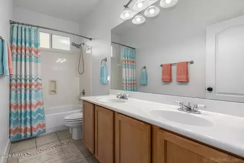 Bath - 3257 E Maplewood St, Gilbert, AZ 85297 photo 3 of 3
