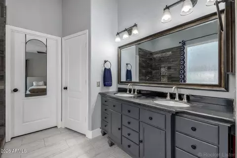 Bath - 3257 E Maplewood St, Gilbert, AZ 85297 photo 1 of 3