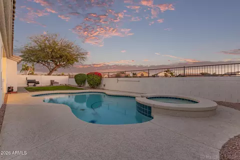 Exterior - 3257 E Maplewood St, Gilbert, AZ 85297 photo 8 of 10