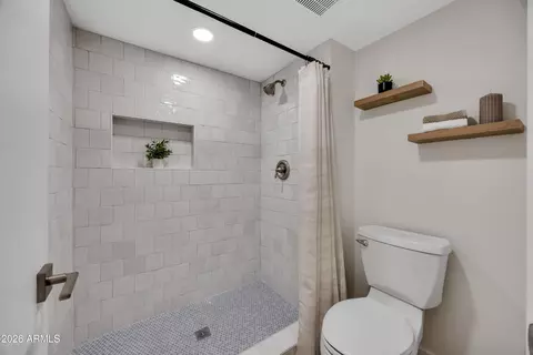 Bath - 2107 W Marlette Ave, Phoenix, AZ 85015 photo 2 of 4