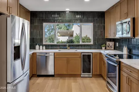 Kitchen - 2107 W Marlette Ave, Phoenix, AZ 85015 photo 2 of 4