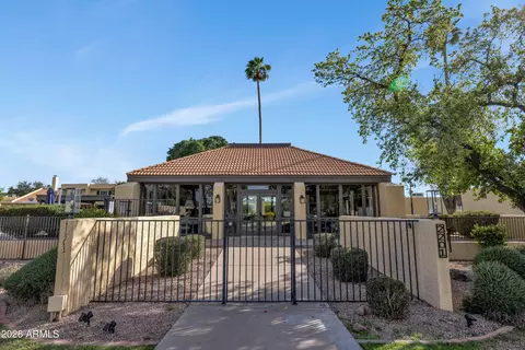 Exterior - 2107 W Marlette Ave, Phoenix, AZ 85015 photo 6 of 6