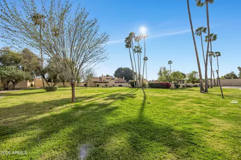Exterior - 2107 W Marlette Ave, Phoenix, AZ 85015 photo 4 of 6