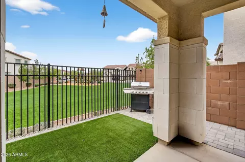 Exterior - 690 N Sparrow Ct, Gilbert, AZ 85234 photo 3 of 5