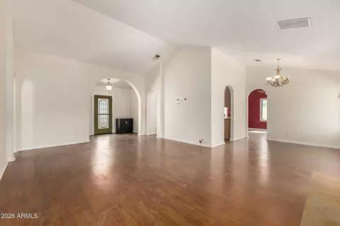 10226 S 46th Way, Phoenix, AZ 85044 photo 4