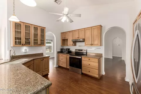 10226 S 46th Way, Phoenix, AZ 85044 photo 7