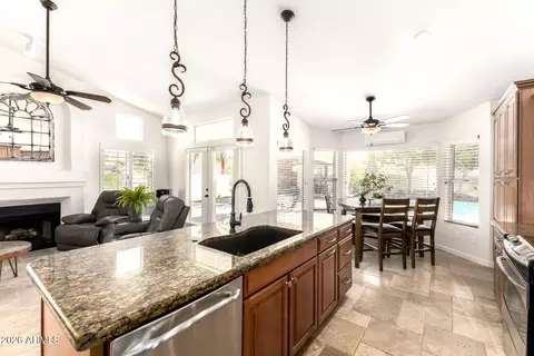 Kitchen - 3827 E Glenhaven Dr, Phoenix, AZ 85048 photo 3 of 3