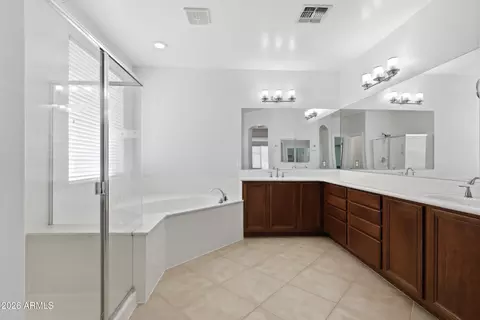 Bath - 11365 E Stearn Ave, Mesa, AZ 85212 photo 2 of 3