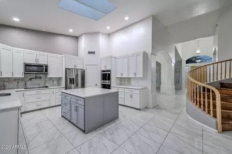 Kitchen - 1942 E Claire Dr E, Phoenix, AZ 85022 photo 2 of 5