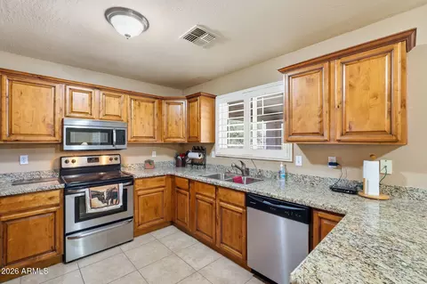 Kitchen - 2748 E Baughn Ave, Coolidge, AZ 85128 photo 2 of 4