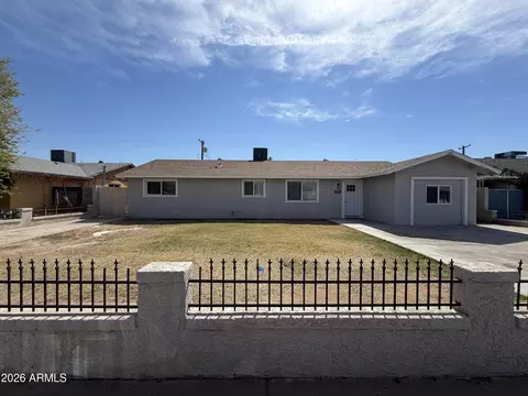 6063 W Earll Dr, Phoenix, AZ 85033