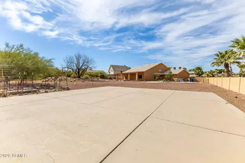 25225 N 46th Dr, Phoenix, AZ 85083
