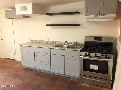 Kitchen - 347 N 16th Ave, Phoenix, AZ 85007 photo 1 of 3