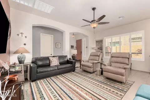 8653 E Ivy St, Mesa, AZ 85207 photo 2
