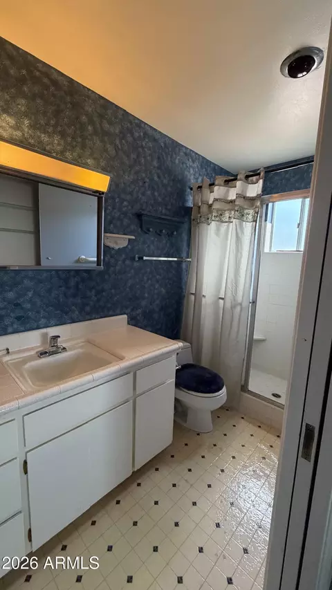 Bath - 5502 E Duncan St, Mesa, AZ 85205 photo 1 of 2