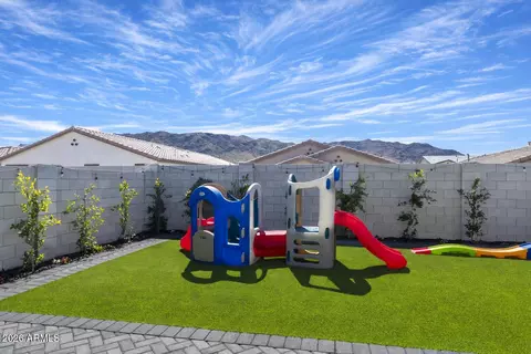 2831 W Thurman Dr, Laveen, AZ 85339