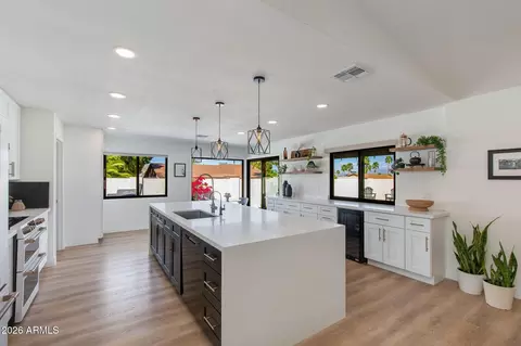 Kitchen - 11229 N 23rd Pl, Phoenix, AZ 85028 photo 2 of 3