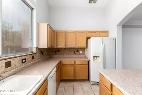 Kitchen - 8965 E Hillview St, Mesa, AZ 85207 photo 4 of 4