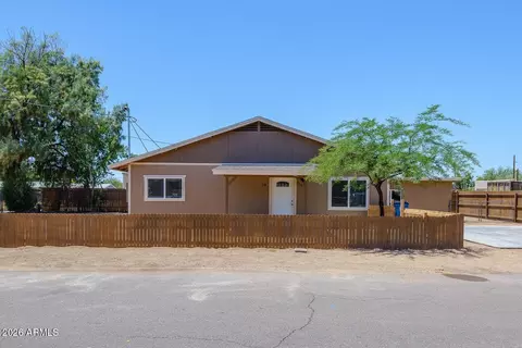 324 S Ocotillo Dr, Apache Junction, AZ 85120