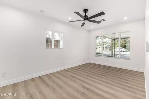 Living - 2507 E Devonshire Ave, Phoenix, AZ 85016 photo 2 of 2