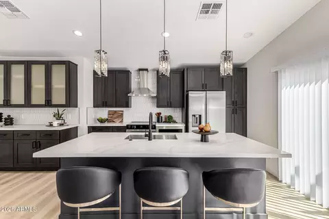 Kitchen - 2507 E Devonshire Ave, Phoenix, AZ 85016 photo 1 of 5