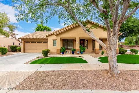 18582 E Swan Dr, Queen Creek, AZ 85142