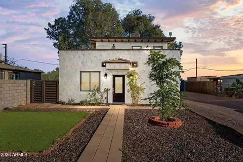 21647 W Laura St, Wittmann, AZ 85361