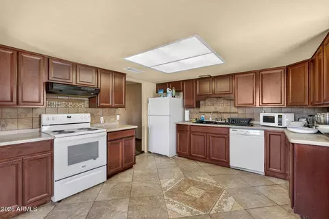 9832 S 4th St, Phoenix, AZ 85042 photo 16