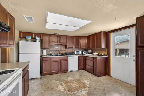 9832 S 4th St, Phoenix, AZ 85042 photo 17