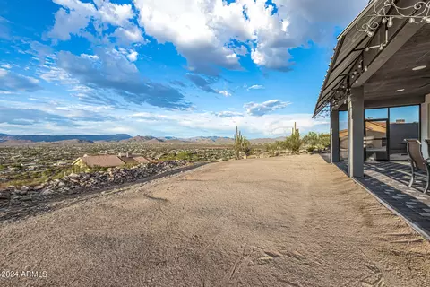 Exterior - 1829 W Cloud Rd, Phoenix, AZ 85086 photo 18 of 30