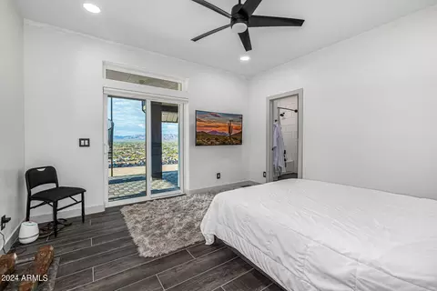 Bedroom - 1829 W Cloud Rd, Phoenix, AZ 85086 photo 9 of 10