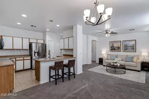 1650 S Crismon Rd #86, Mesa, AZ 85209