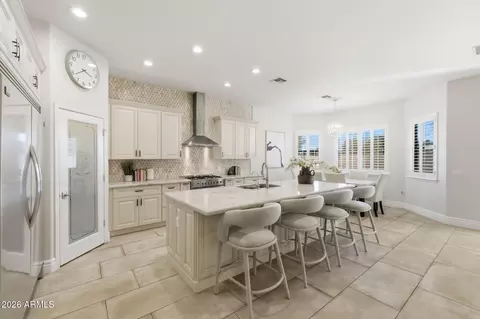 Kitchen - 3425 E Mockingbird Dr, Gilbert, AZ 85234 photo 2 of 4