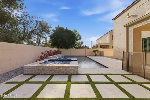 Exterior - 3425 E Mockingbird Dr, Gilbert, AZ 85234 photo 5 of 12