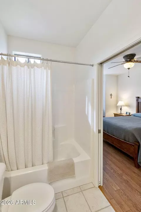 Bath - 4202 E Broadway Rd #50, Mesa, AZ 85206 photo 4 of 6