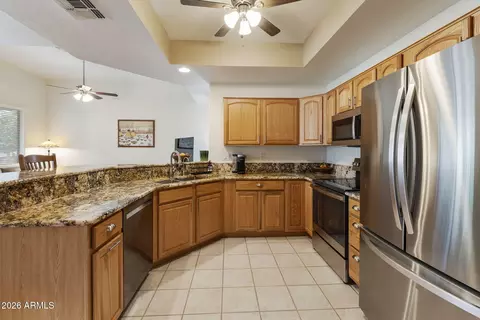 Kitchen - 4202 E Broadway Rd #50, Mesa, AZ 85206 photo 7 of 10