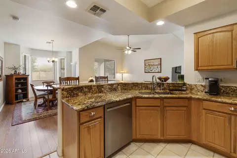 Kitchen - 4202 E Broadway Rd #50, Mesa, AZ 85206 photo 8 of 10