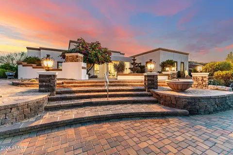 311 W Olesen Rd, Phoenix, AZ 85085